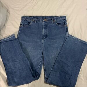Wrangler Men's Straight Leg Blue Denim Jeans